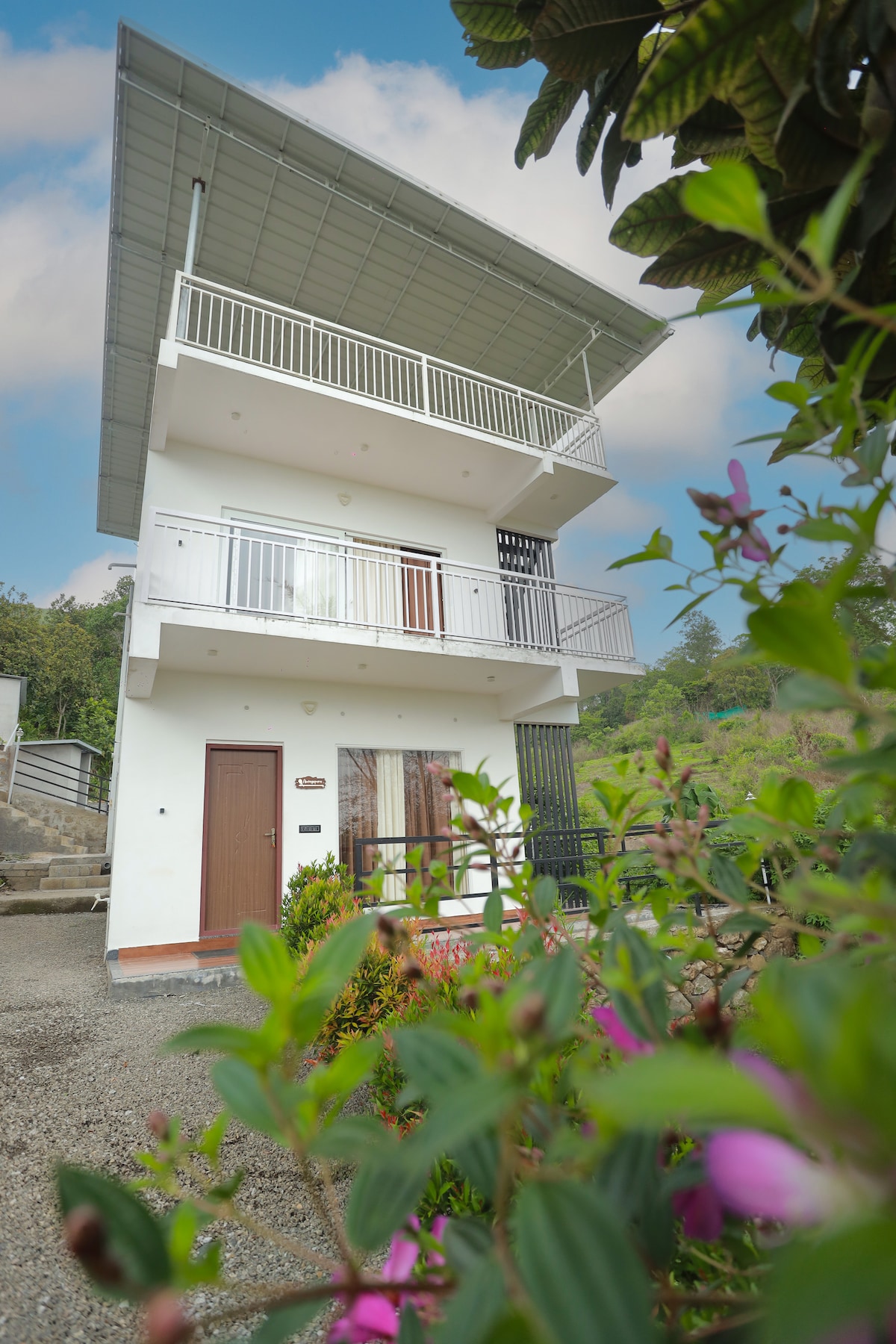 Property image 2 - Luxurious 2BR Retreat in Vagamon
