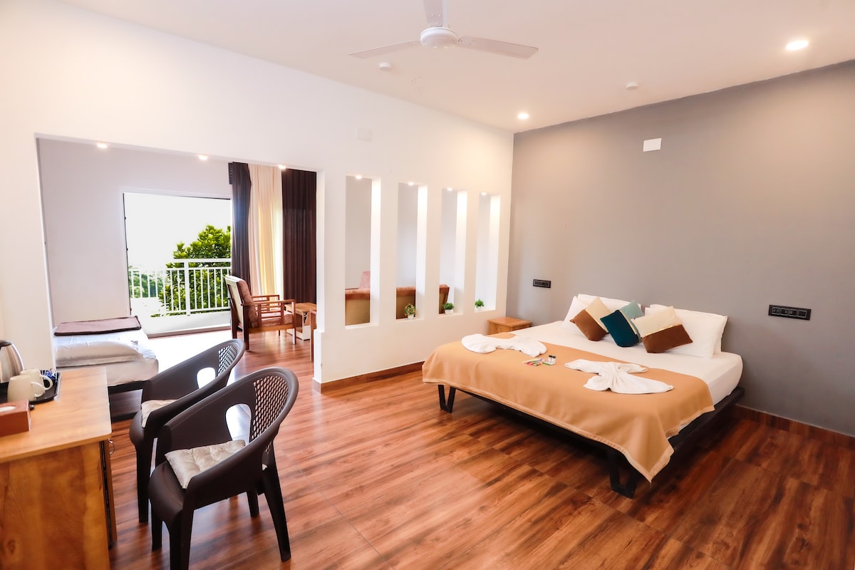 Property image 3 - Luxurious 2BR Retreat in Vagamon
