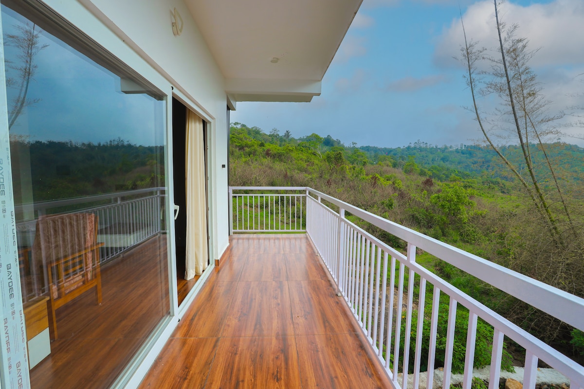 Property image 4 - Luxurious 2BR Retreat in Vagamon