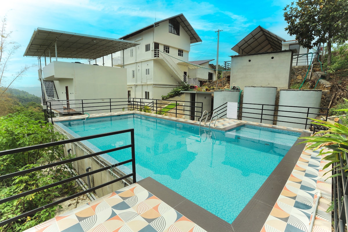 Property image 6 - Luxurious 2BR Retreat in Vagamon